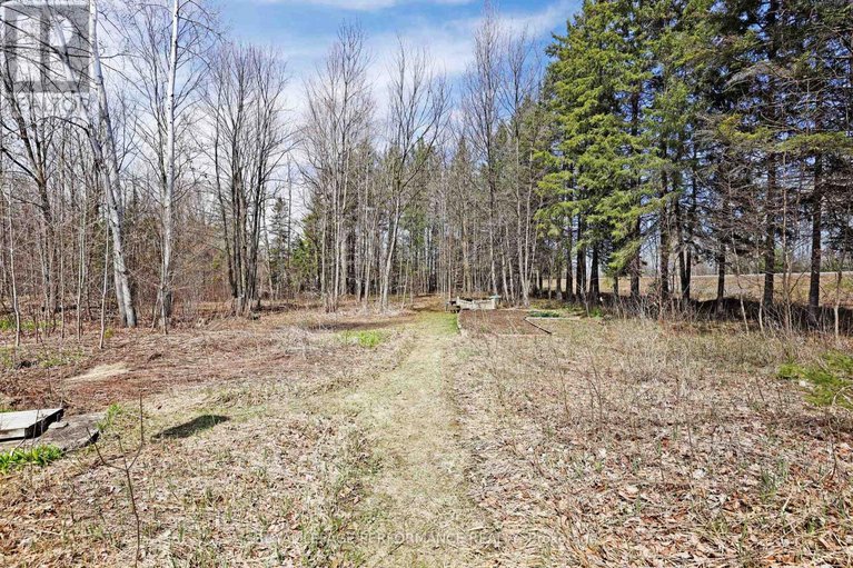 29658263/108-felton-crescent/russell-twp/russell/ontario/K4R1E5_27