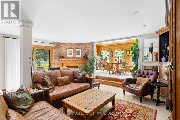 29614401/37-revol-road/merivale-gardens/ottawa/ontario/K2G0B8_24