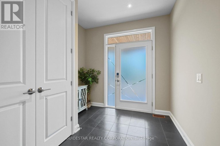 28827996/620-bridleglen-crescent/bridlewood/ottawa/ontario/K2M0H1_4