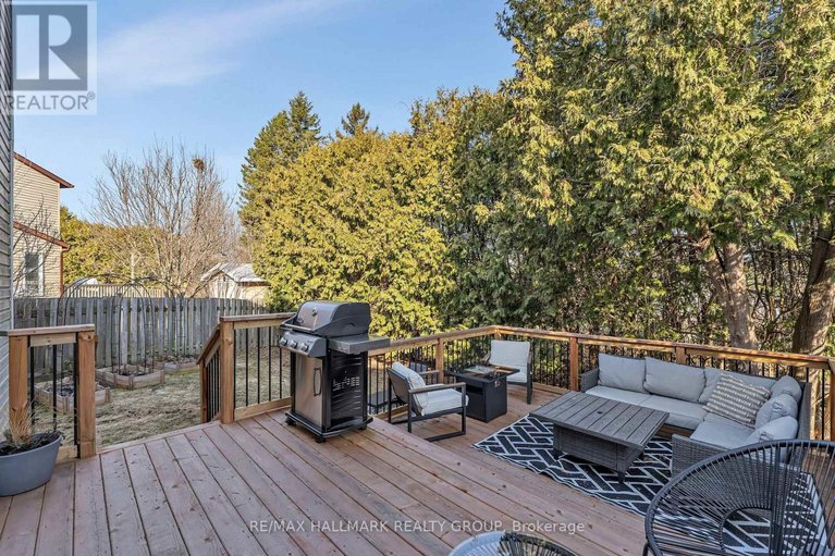 29586664/1059-avignon-court/orleans-wood/ottawa/ontario/K1C2N4_39