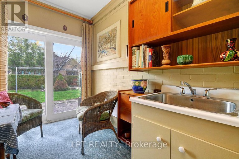 28230942/169-roger-road/faircrest-heights/ottawa/ontario/K1H5C7_37