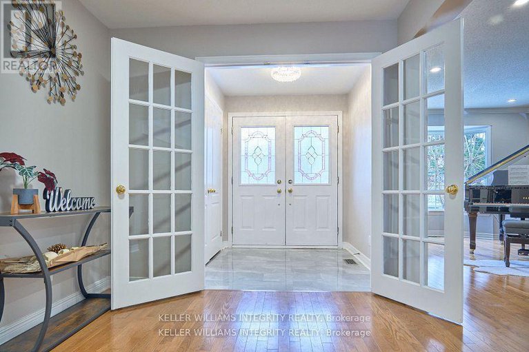 28409851/9-shannondoe-crescent/bridlewood/ottawa/ontario/K2M2C8_4