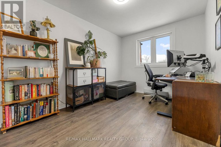 29181366/1314-cedarcroft-crescent/pineview/ottawa/ontario/K1B5C7_20