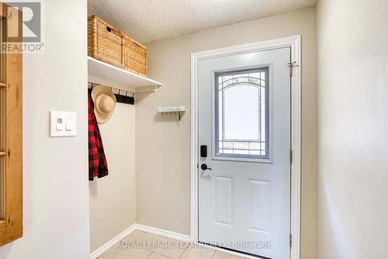 28971336/479-5th-concession-s/pakenham/mississippi-mills/ontario/K0A2X0_22