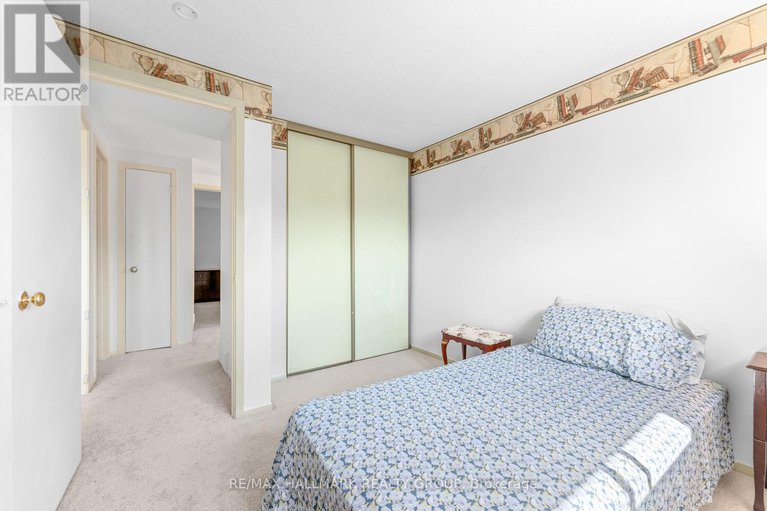 28819606/41-sovereign-avenue/craig-henrywoodvale/ottawa/ontario/K2G4W8_32