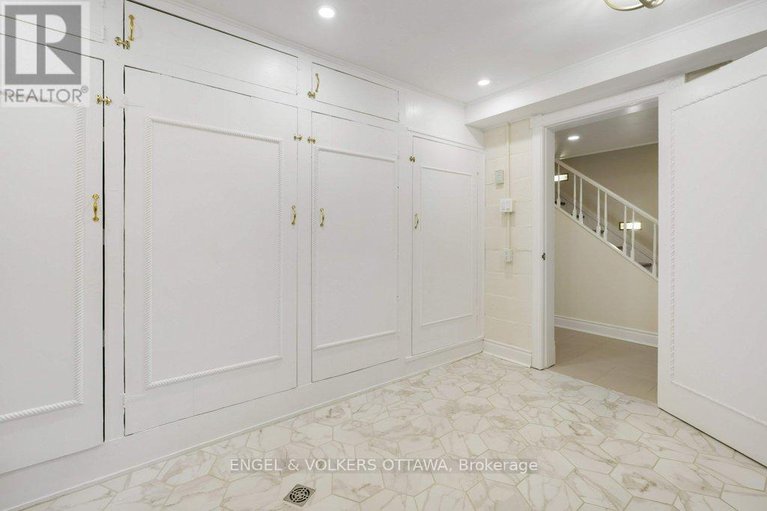 28886489/386-ashbury-road/rockcliffe/ottawa/ontario/K1M0R8_25