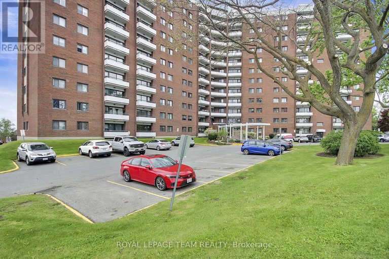 28350117/306-20-chesterton-drive/borden-farmstewart-farmcarleton-heightsparkwood-hills/ottawa/ontario/K2E6Z7_2