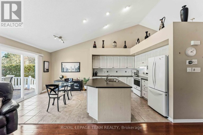 29666144/45-burnstead-crescent/emerald-meadowstrailwest/ottawa/ontario/K2M2T4_11