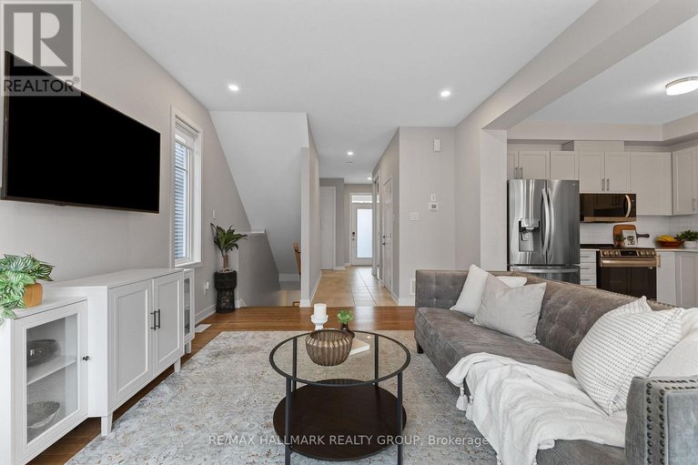 29621623/1015-cottontail-walk/avalon-west/ottawa/ontario/K4A5H7_5