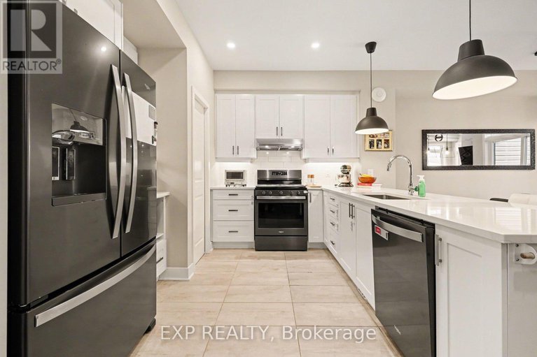 29419351/567-rathburn-lane/leitrim/ottawa/ontario/K1T0T3_13