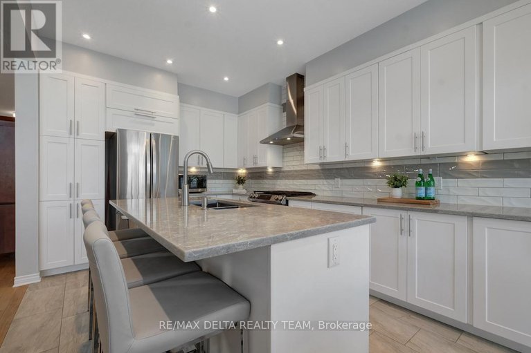 28971561/1969-schroeder-crescent/springridgeeast-village/ottawa/ontario/K4A4P7_17