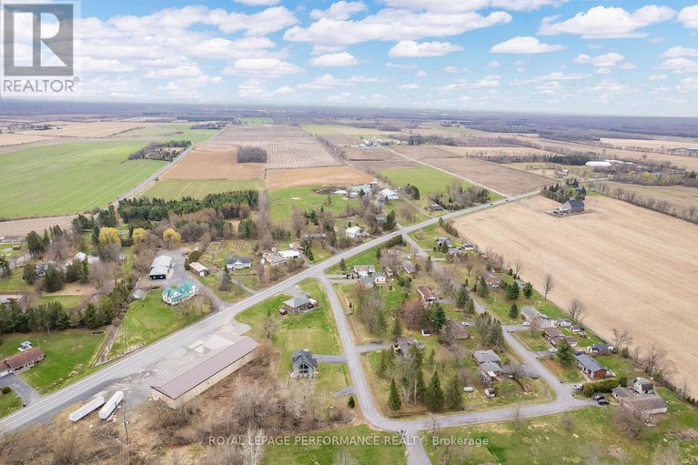 28367279/4923-juliette-street/south-glengarry-charlottenburgh-twp/south-glengarry/ontario/K0C1S0_48