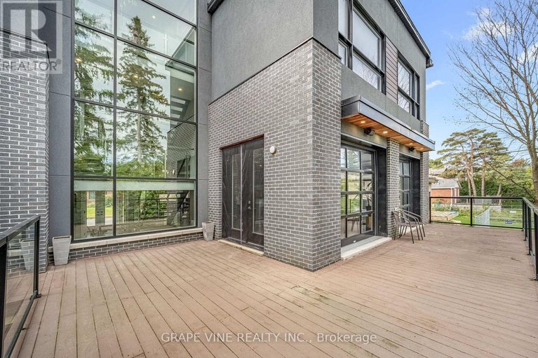 28576605/315-crestview-road/alta-vistafaircrest-heights/ottawa/ontario/K1H5G4_45