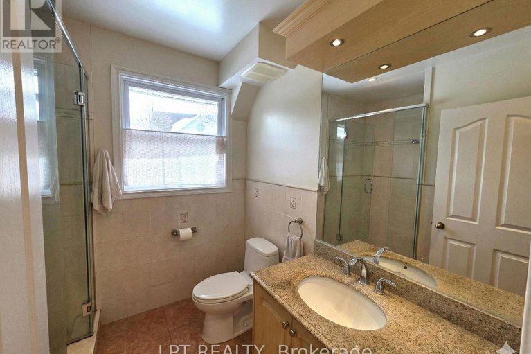 29429679/2302-lawn-avenue/woodroffe/ottawa/ontario/K2B7B4_8