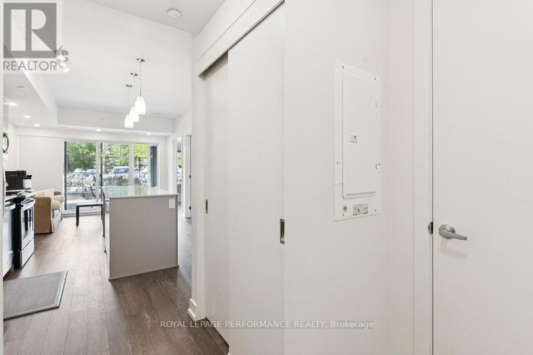 29450825/104-280-herzberg-road/morgans-grantsouth-march/ottawa/ontario/K2K0N8_9