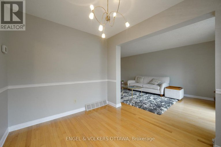 28925521/355-kintyre-private/carleton-square/ottawa/ontario/K2C3M6_13