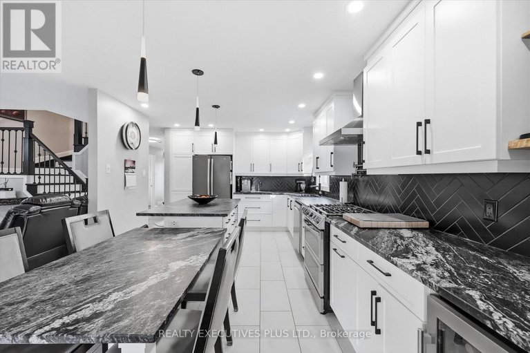 29406183/1110-trillium-place/town-of-rockland/clarence-rockland/ontario/K4K1T1_7