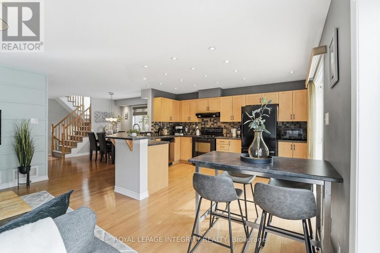 29452048/208-aquilo-crescent/stittsville-north/ottawa/ontario/K2S0L8_5