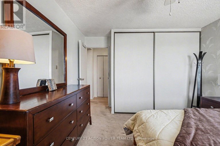 29472455/1106-915-elmsmere-road/beacon-hill-south/ottawa/ontario/K1J8H8_17