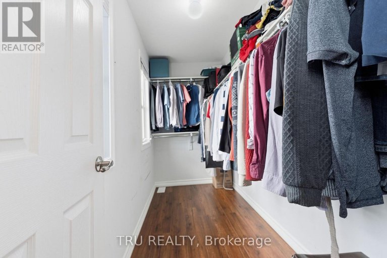 29605925/344-sweetclover-way/avalon-west/ottawa/ontario/K4A1E6_26