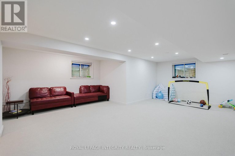 29214068/900-chipping-circle-s/riverside-southgloucester-glen/ottawa/ontario/K4M0E7_38