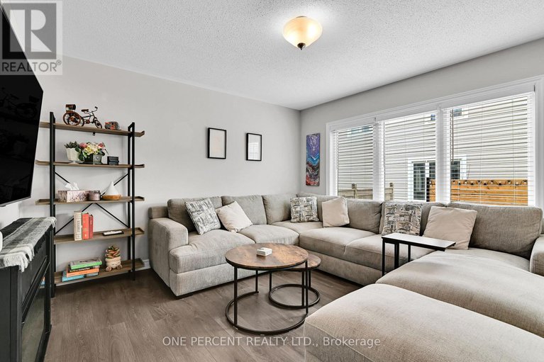 28279096/899-fameflower-street/half-moon-bay/ottawa/ontario/K2J6H3_14