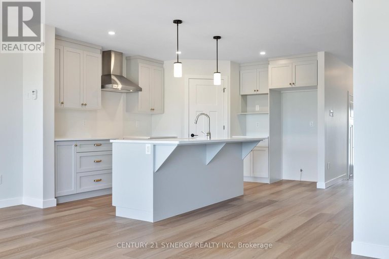 28643716/15-helen-street/north-stormont-finch-twp/north-stormont/ontario/K0A1R0_7