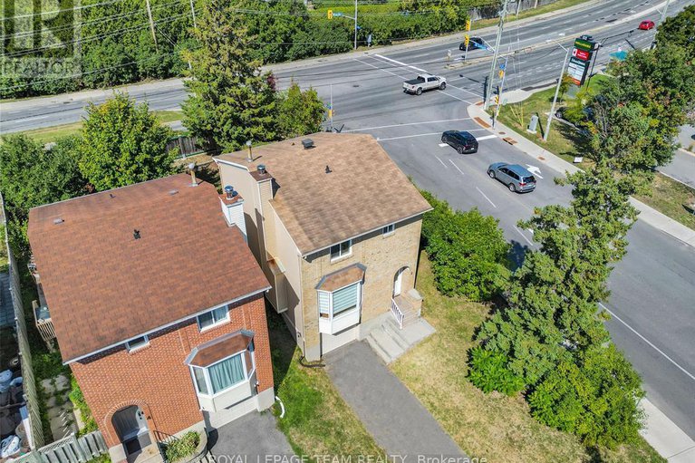 28982327/2-brookhaven-court/leslie-park/ottawa/ontario/K2H9E3_36