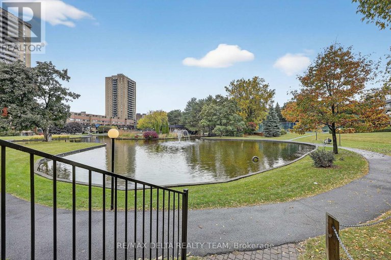 28970170/63-highwood-private/viscount-alexander-park/ottawa/ontario/K1K4X6_26