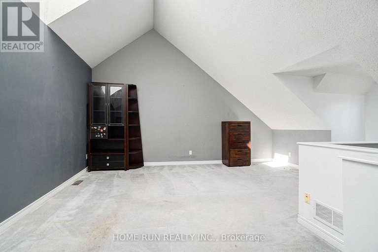 28866326/956-lovitt-road/fairfield-heights/ottawa/ontario/K2B1A7_15
