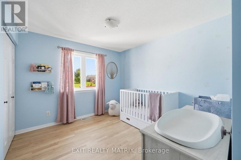 29679099/2117-lemery-street/clarencerockland-twp/clarence-rockland/ontario/K0A1E0_17