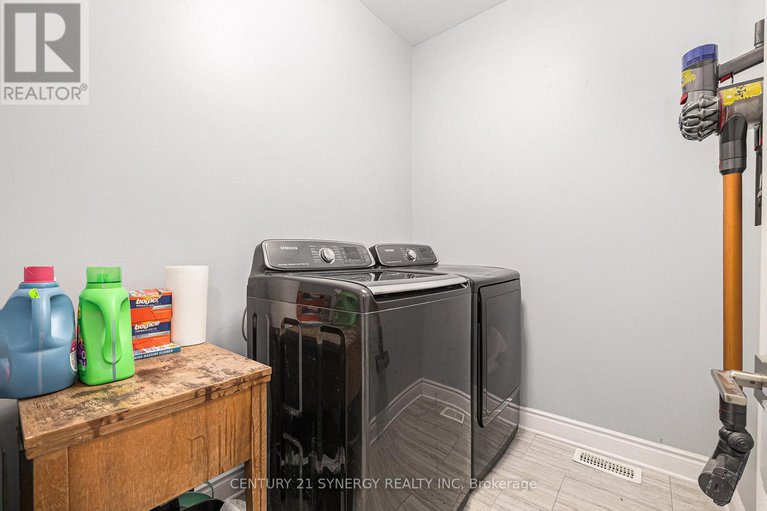 28655293/20-pleasant-street/north-stormont-finch-twp/north-stormont/ontario/K0A1R0_16