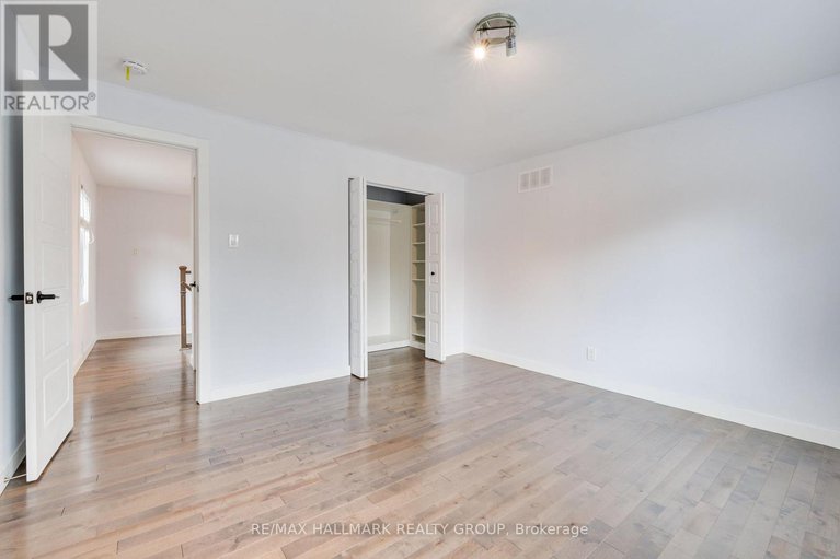 28765719/900-wingate-drive/elmvale-acresurbandale/ottawa/ontario/K1G1S5_19