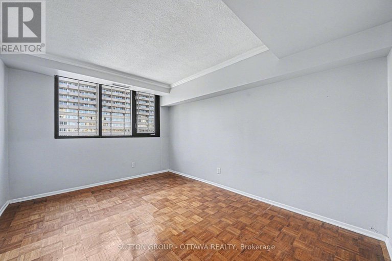 29366240/1004-200-bay-street/ottawa-centre/ottawa/ontario/K1R7W8_8