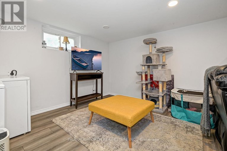 28624239/2390-sudbury-avenue/queensway-terrace-southridgeview/ottawa/ontario/K2C1L8_16