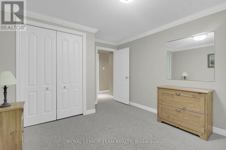 28641849/35-fieldcrest-avenue/longfields/ottawa/ontario/K2J4Y8_36