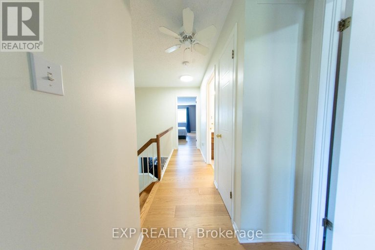 29000780/54-sheppards-glen-avenue/emerald-meadowstrailwest/ottawa/ontario/K2M2M9_24