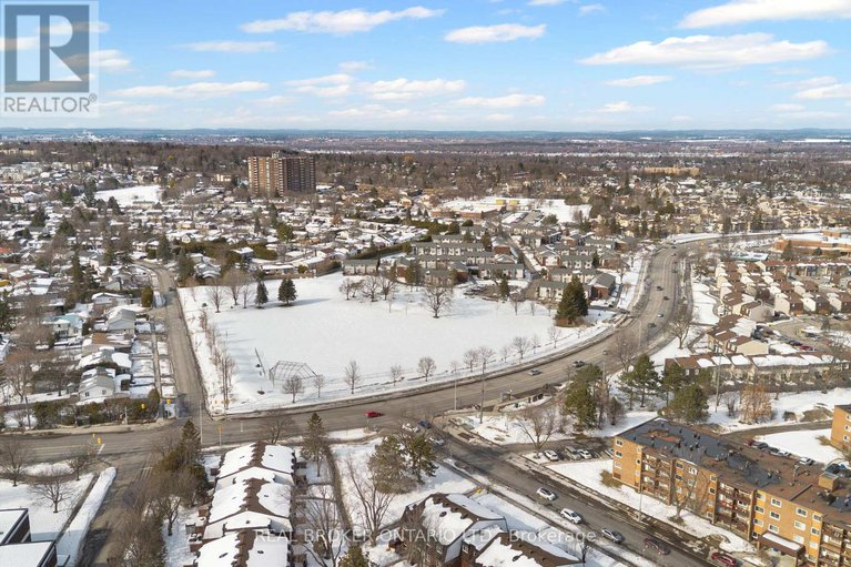 29437627/103c-2041-arrowsmith-drive/beacon-hill-south/ottawa/ontario/K1J7V7_34
