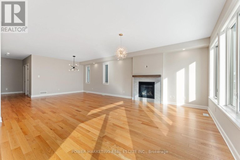 29223137/886-sendero-way/remainder-of-stittsville-area/ottawa/ontario/K2S2W8_5