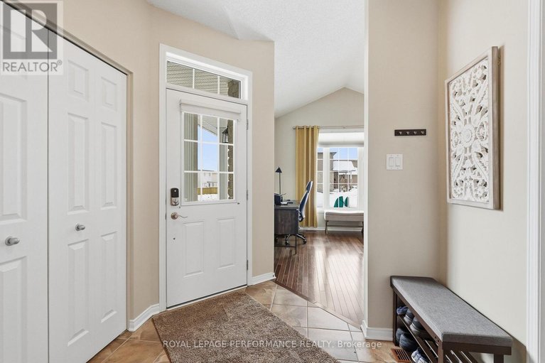 29611757/112-jade-street/town-of-rockland/clarence-rockland/ontario/K4K0C8_3