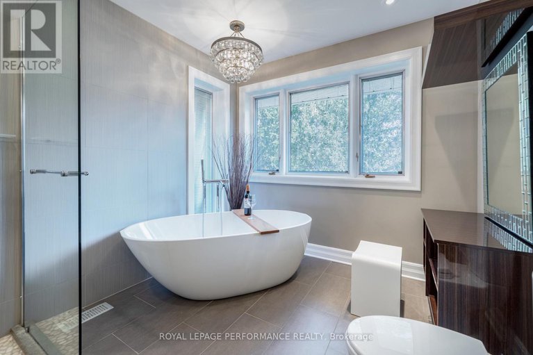 28880752/55-delong-drive/rothwell-heights/ottawa/ontario/K1J7E4_23