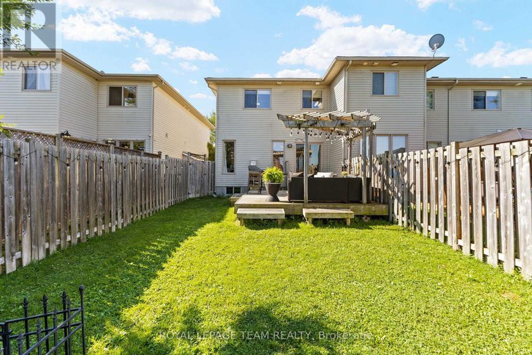 28633299/1879-arrowgrass-way/notting-hillsummerside/ottawa/ontario/K4A0C9_38