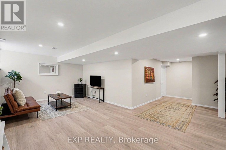 29447332/386-andalusian-crescent/emerald-meadowstrailwest/ottawa/ontario/K2V0C3_71