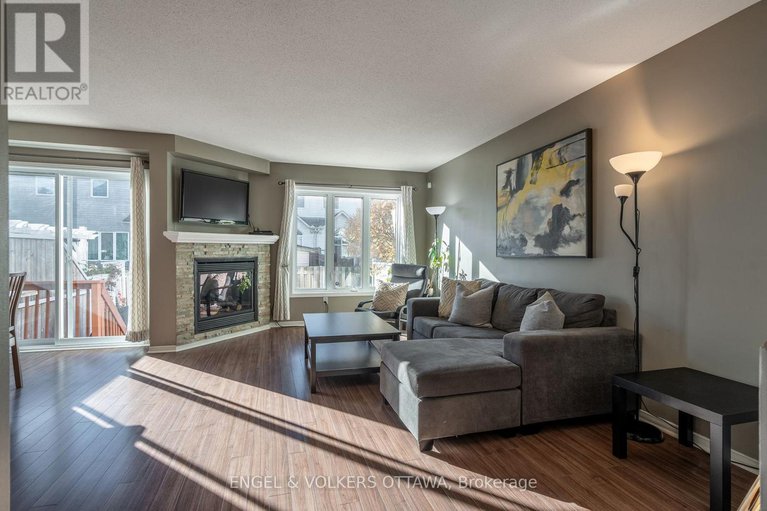 29049195/1031-capreol-street/avalon-east/ottawa/ontario/K4A4Z7_7