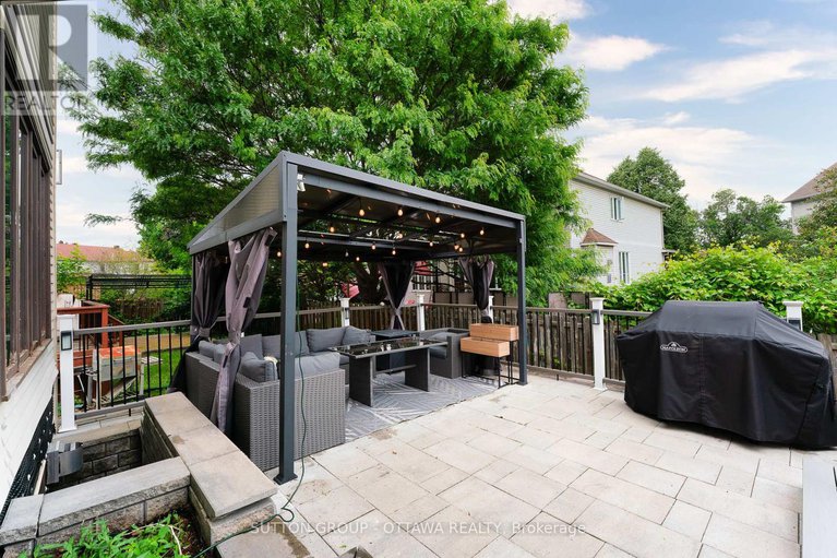 28504074/2163-johnston-road/hunt-club-park/ottawa/ontario/K1G5K2_47
