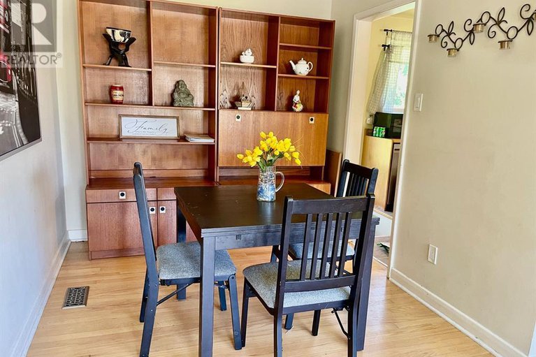 29102043/18-stinson-avenue/lynwood-village/ottawa/ontario/K2H6N1_7