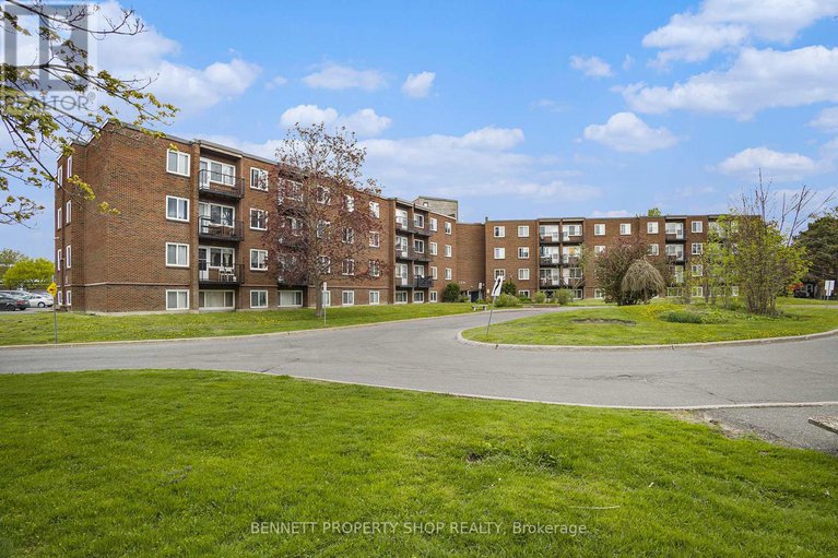 28339233/206-2041-arrowsmith-drive/beacon-hill-south/ottawa/ontario/K1J7V7_1