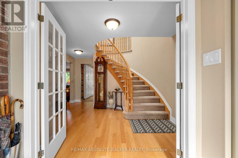 28654020/1866-robinwood-place/chapel-hill/ottawa/ontario/K1C6L7_4