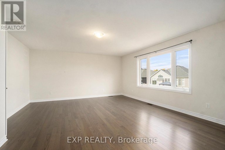 29022557/616-enclave-lane/town-of-rockland/clarence-rockland/ontario/K4K0M8_35