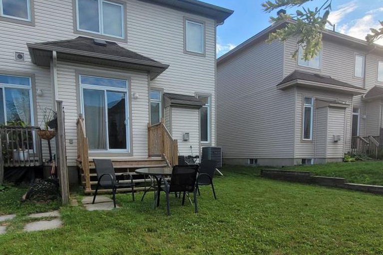 28387395/965-gosnell-terrace/fallingbrookgardenway-south/ottawa/ontario/K4A5C5_42